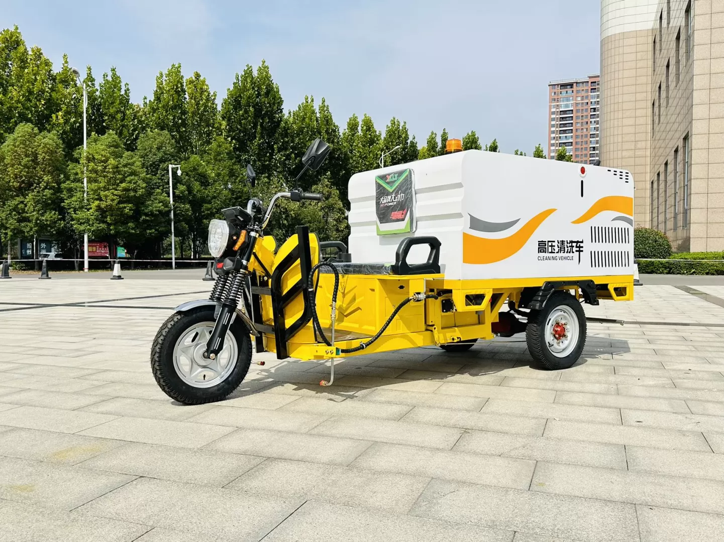 SQX11 Electric floor washing tricycle