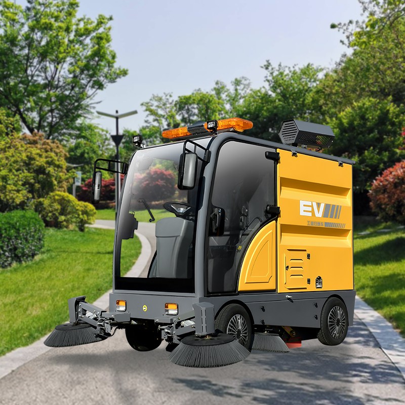 QS35 Vacuum-only ride-on floor sweeper