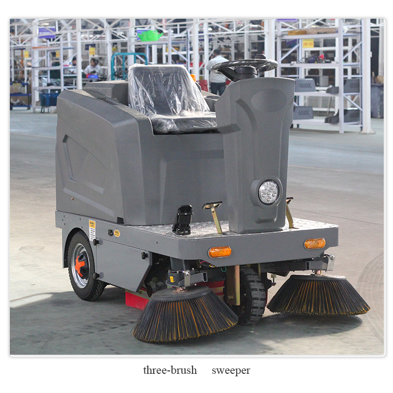 WS21/22/23 Ride-on floor sweeper video