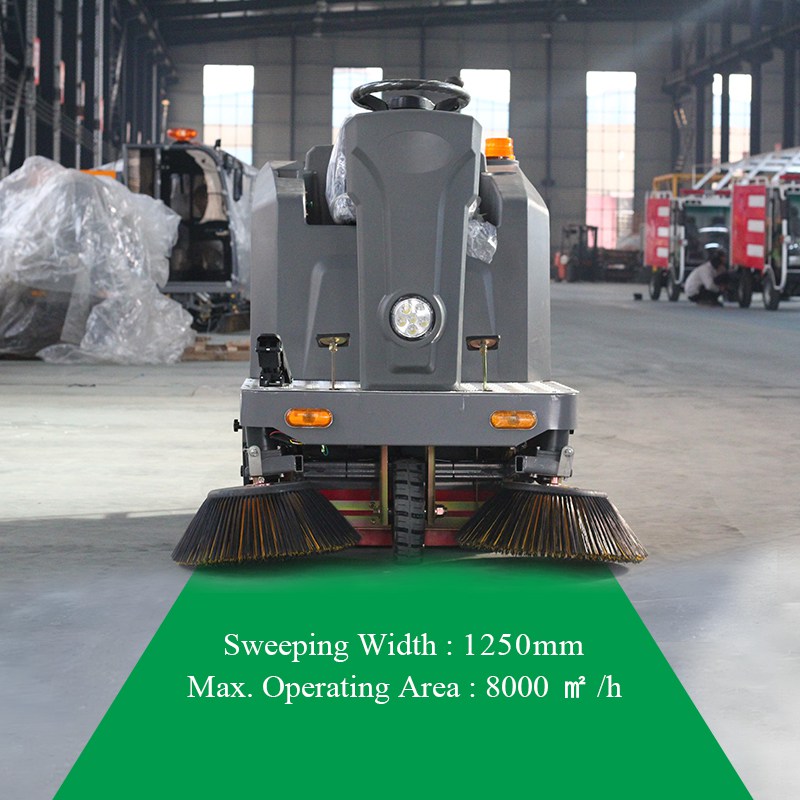 SWS21 Ride-on floor sweeper